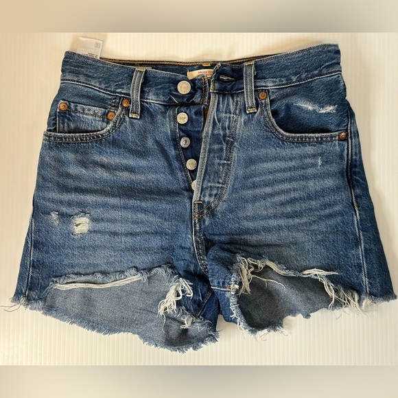 Levi's Pants - Levi’s Ribcage denim short EUC